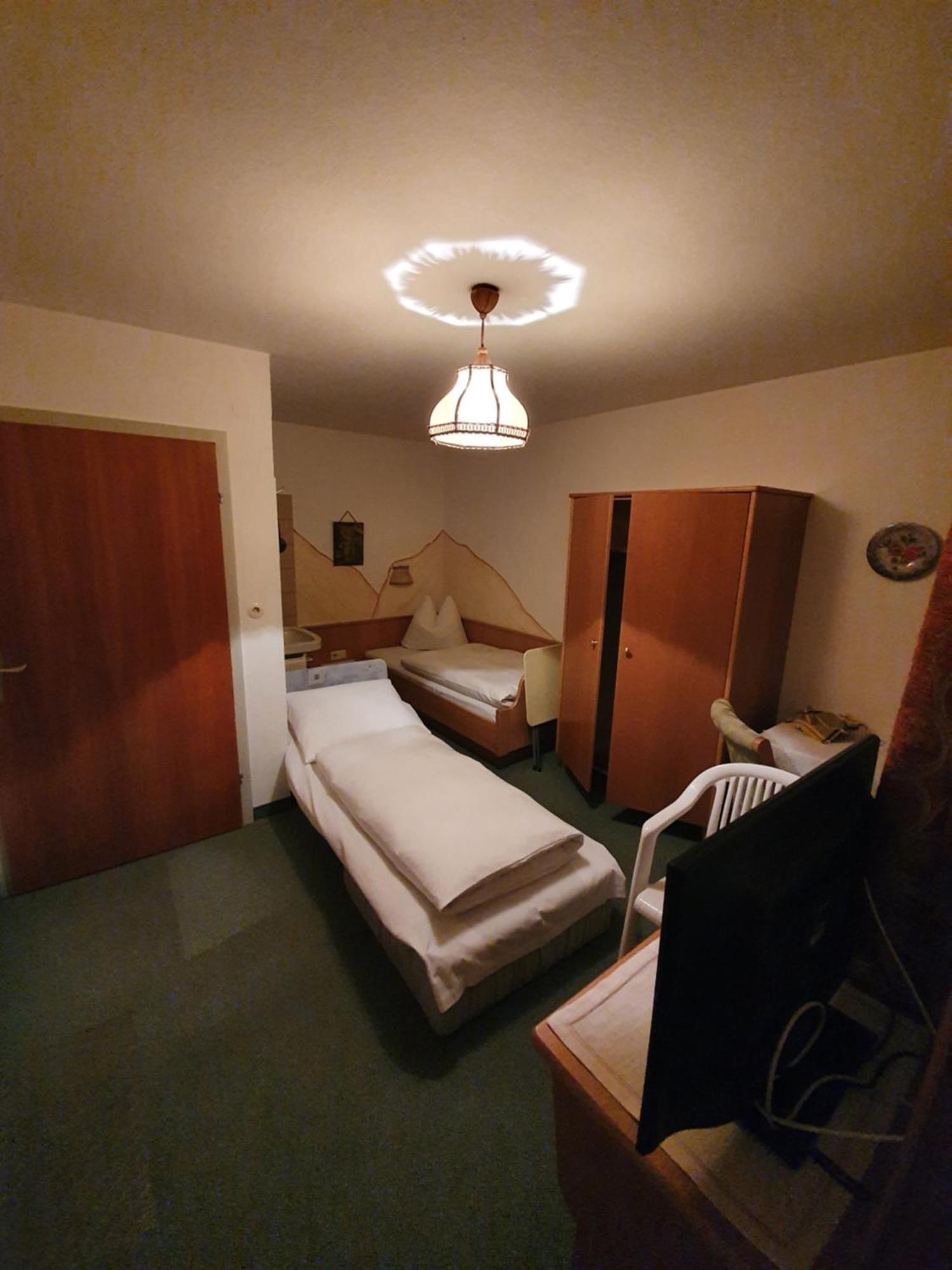 Hotel Haus Monika Und Haus Claudia à Mayrhofen Extérieur photo