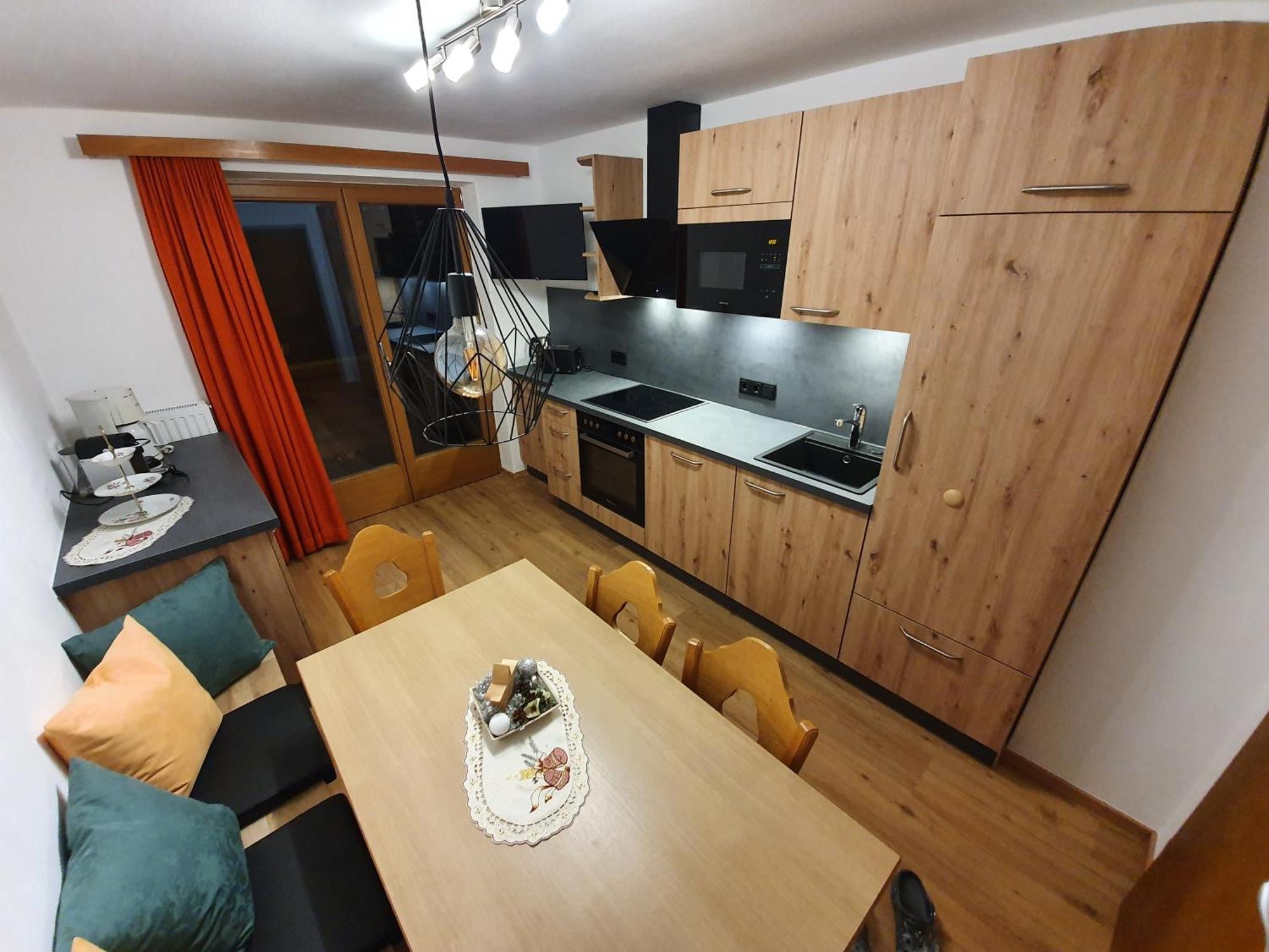 Hotel Haus Monika Und Haus Claudia à Mayrhofen Extérieur photo